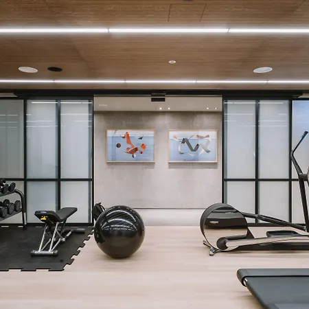 מלון Puro Centrum 4*