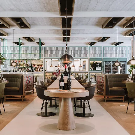 Puro Centrum מלון